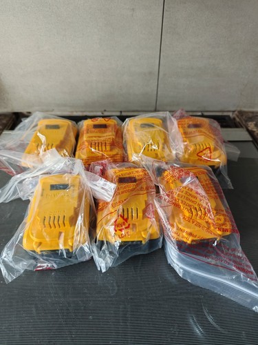 Dewalt 5ah 18v battery - dewalt,